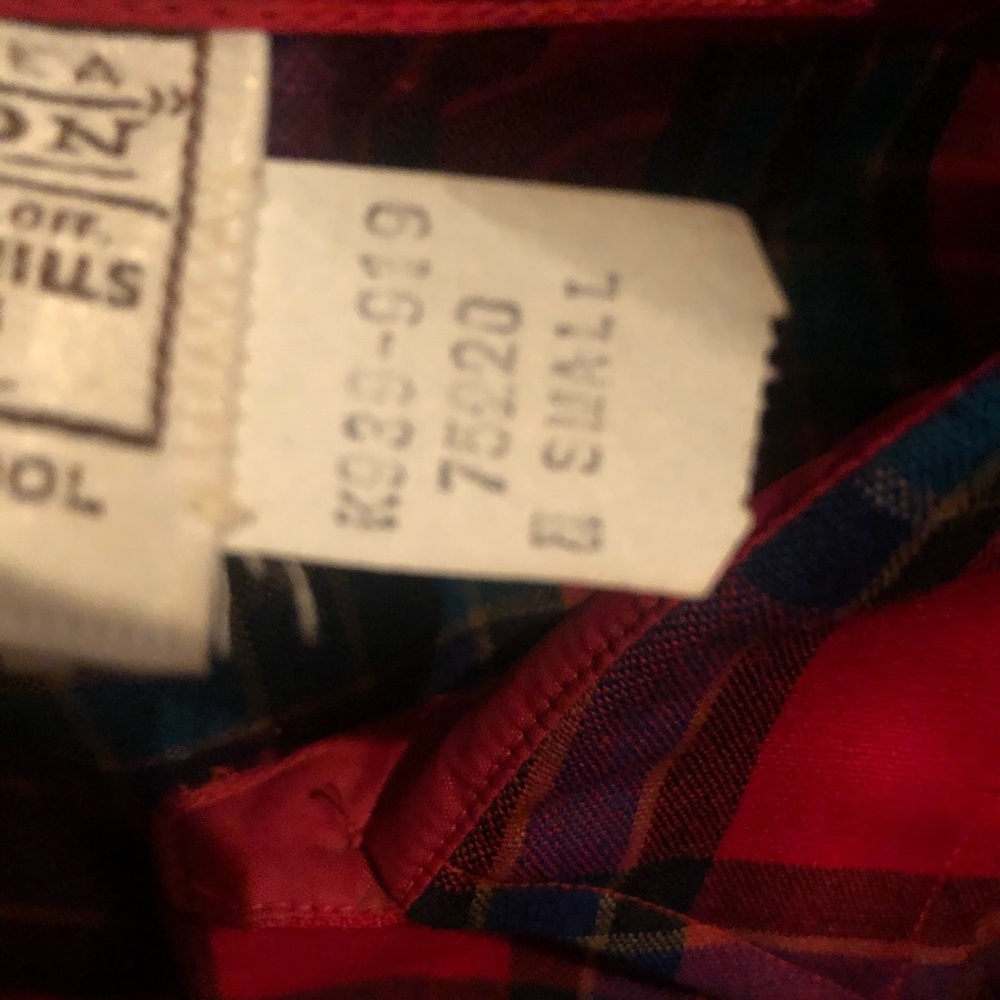 Pendleton holiday plaid shirt - Picture 6 of 8